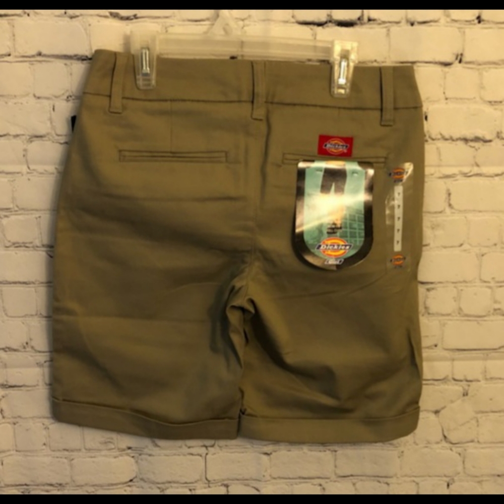 NWT Dickies 9" College Short tan - Size 7 Juniors - Picture 4 of 7